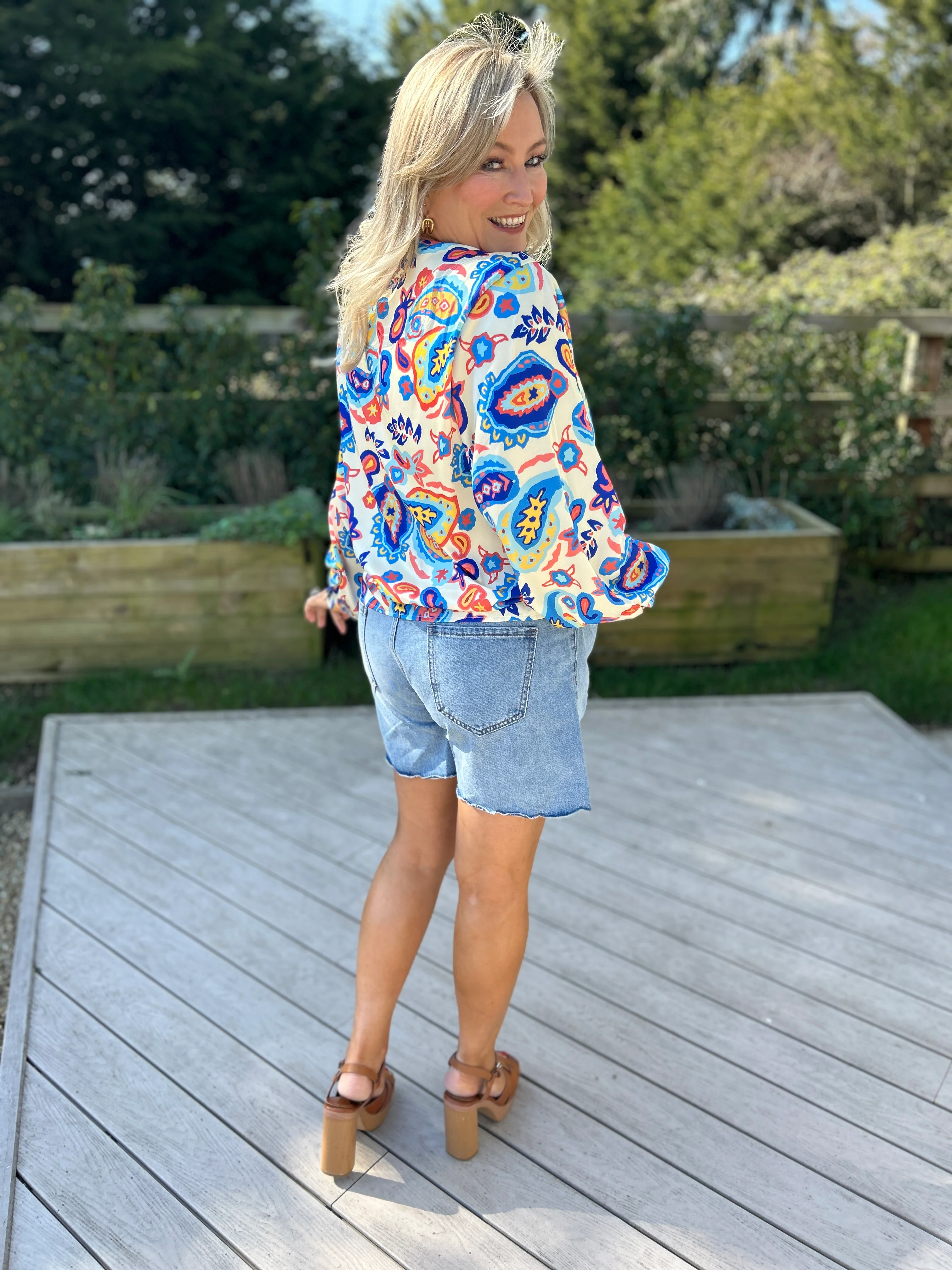 Amelia Scallop Denim Shorts - Image 12