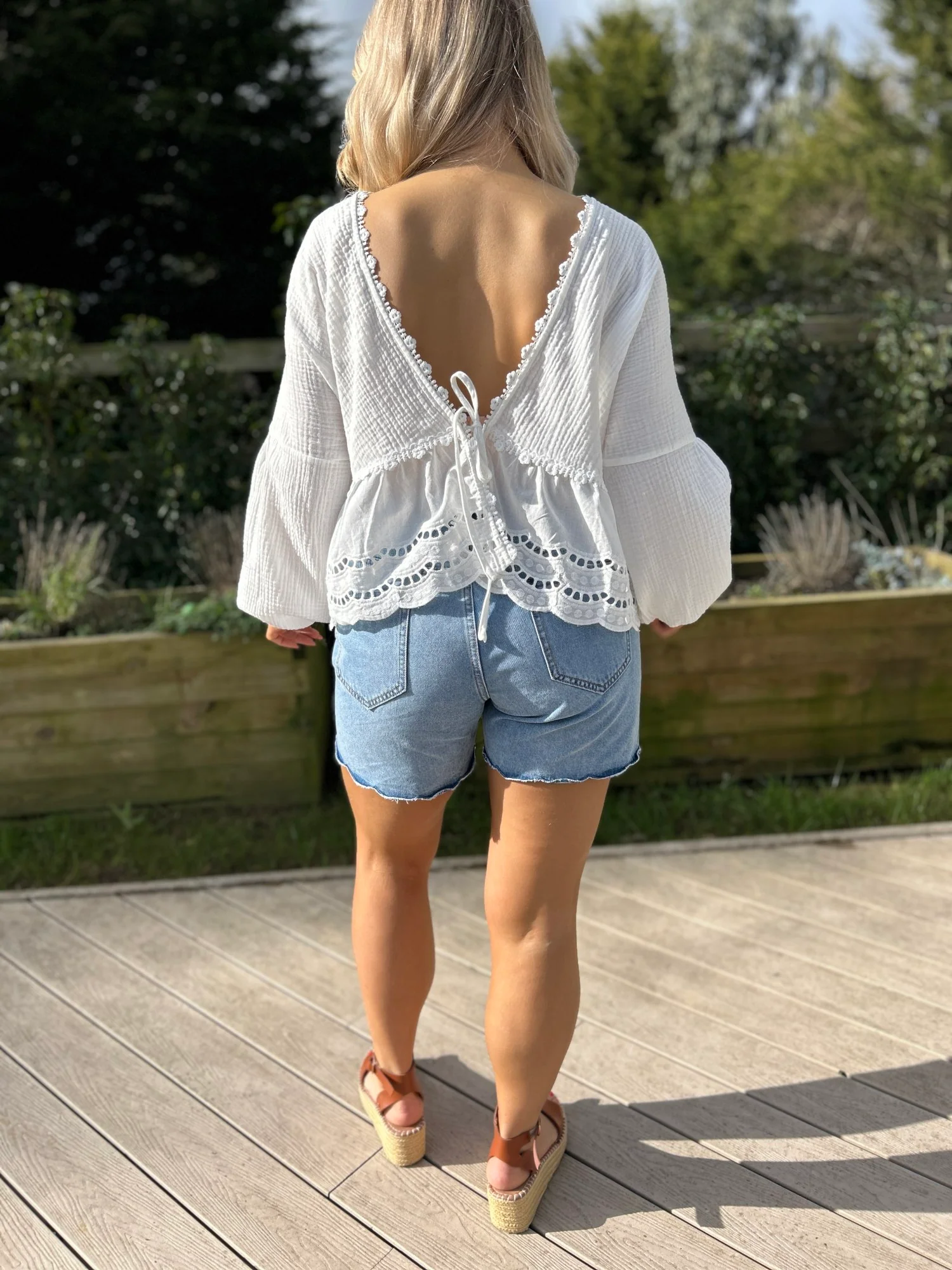 Amelia Scallop Denim Shorts - Image 7