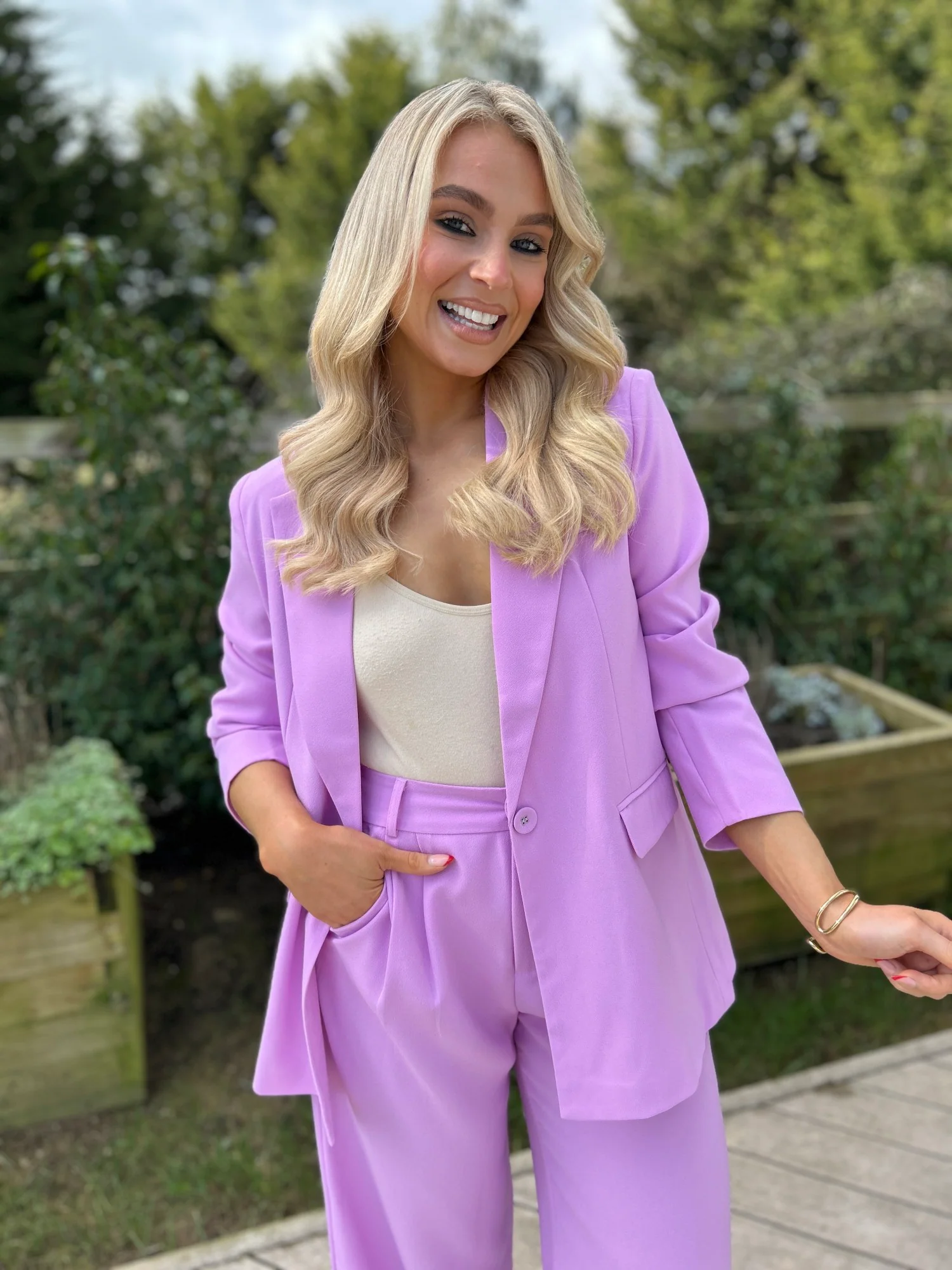 Ana Blazer - Image 4