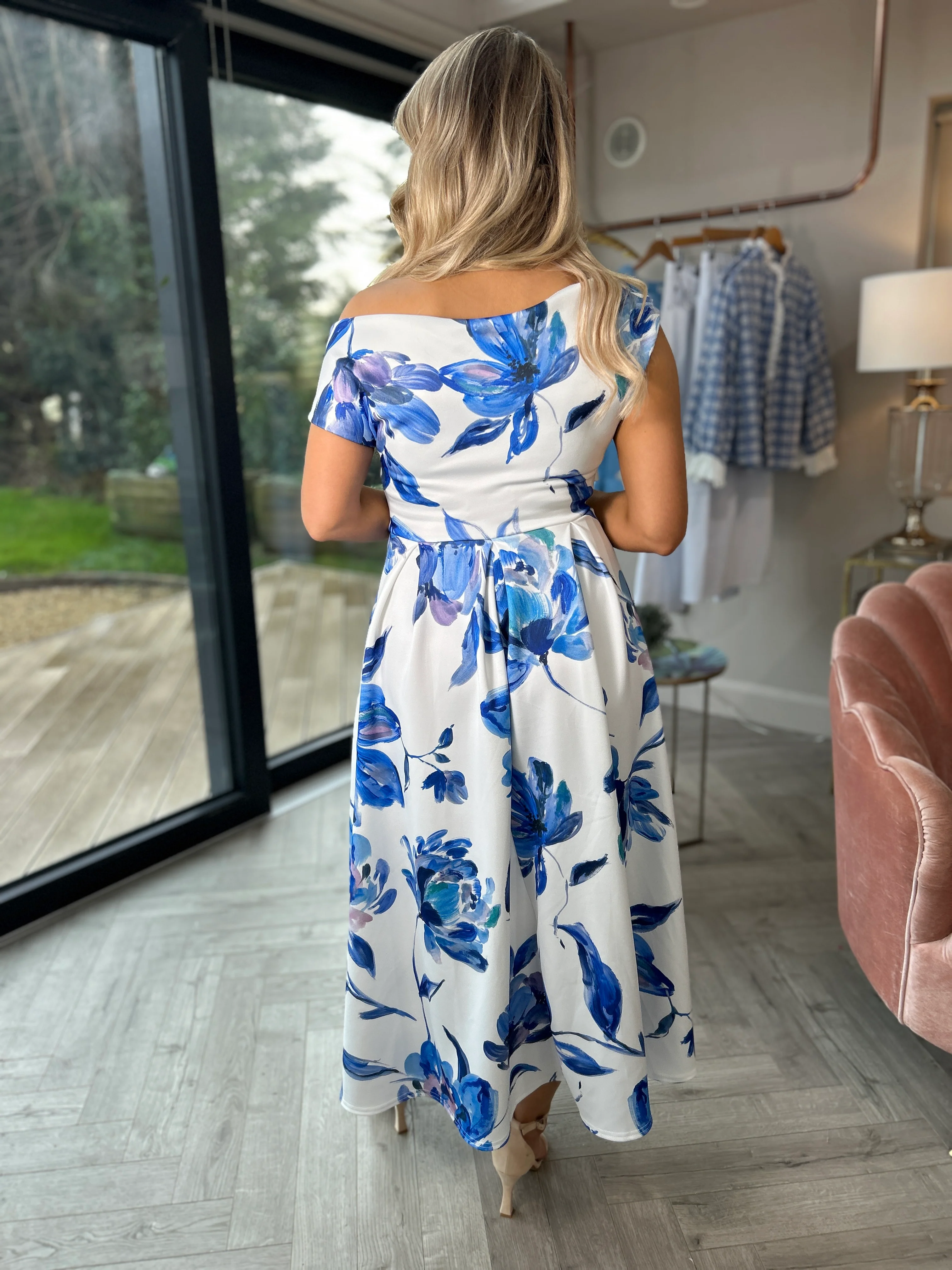 Betty Blue Floral - Image 10