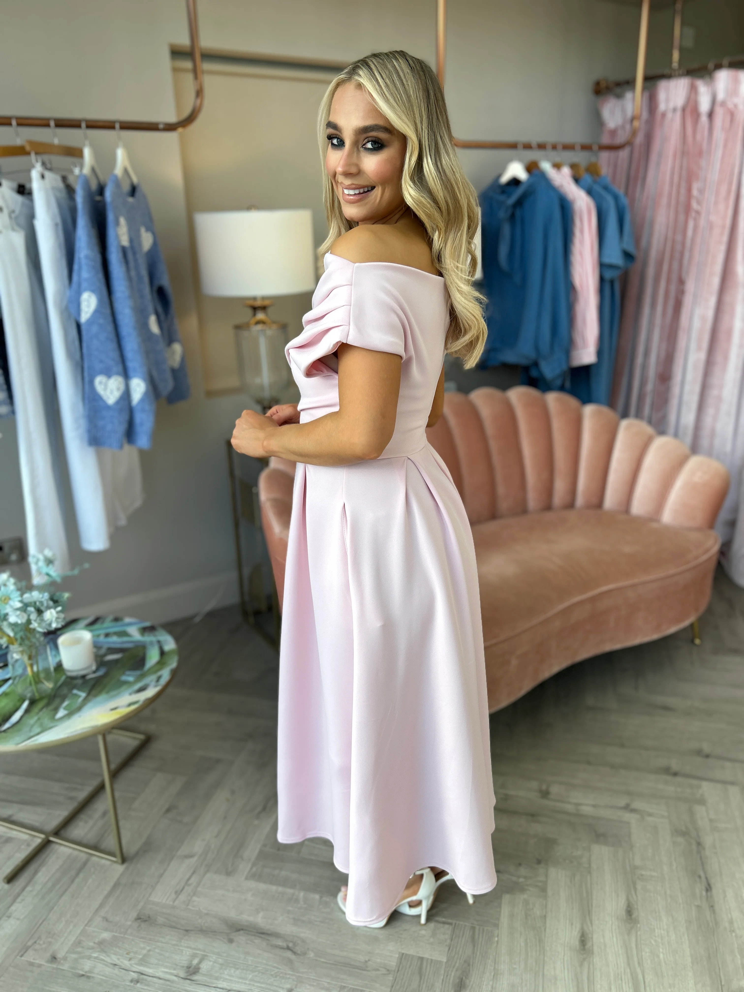 Betty Pink - Image 4