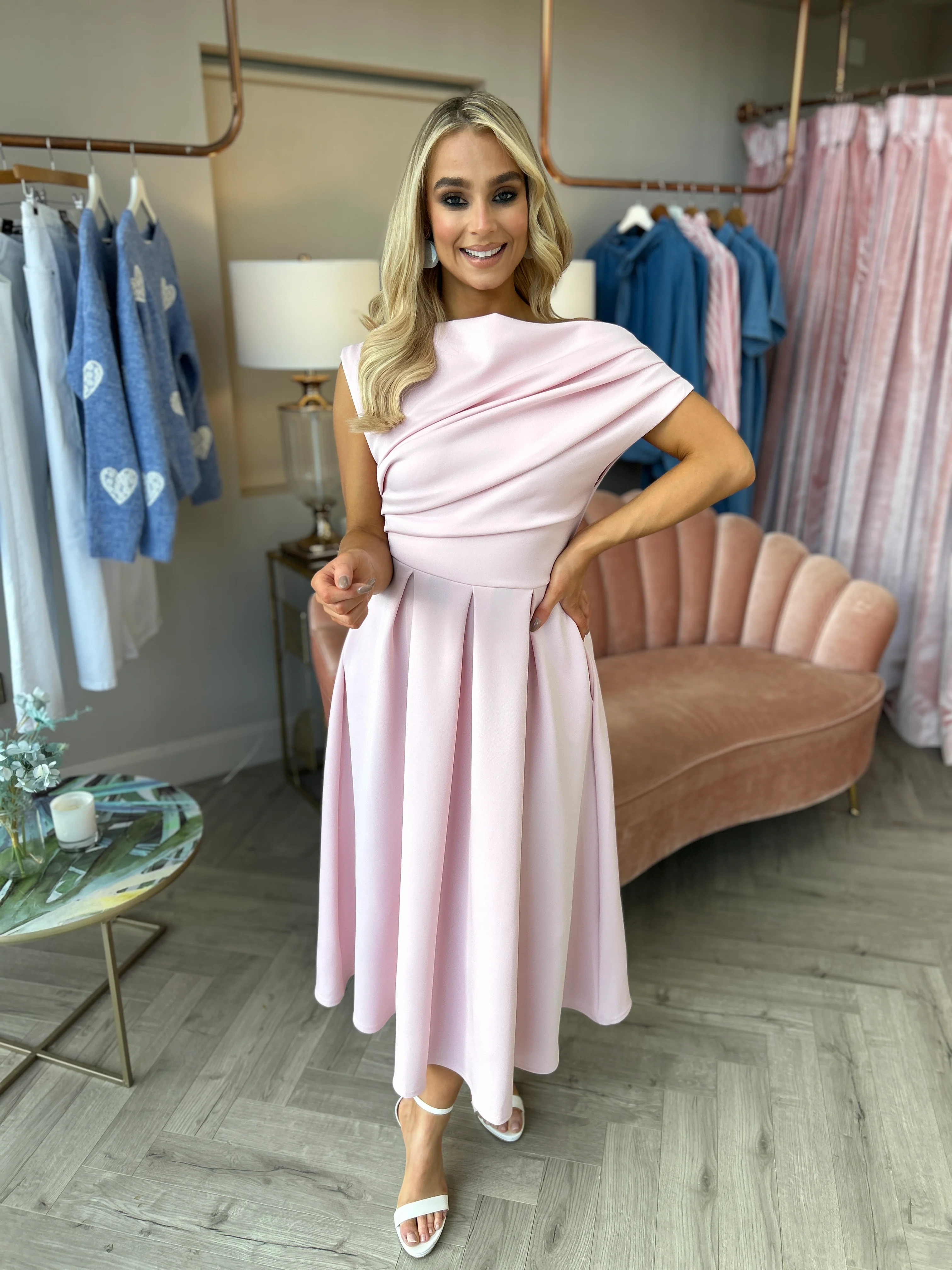 Betty Pink - Image 8