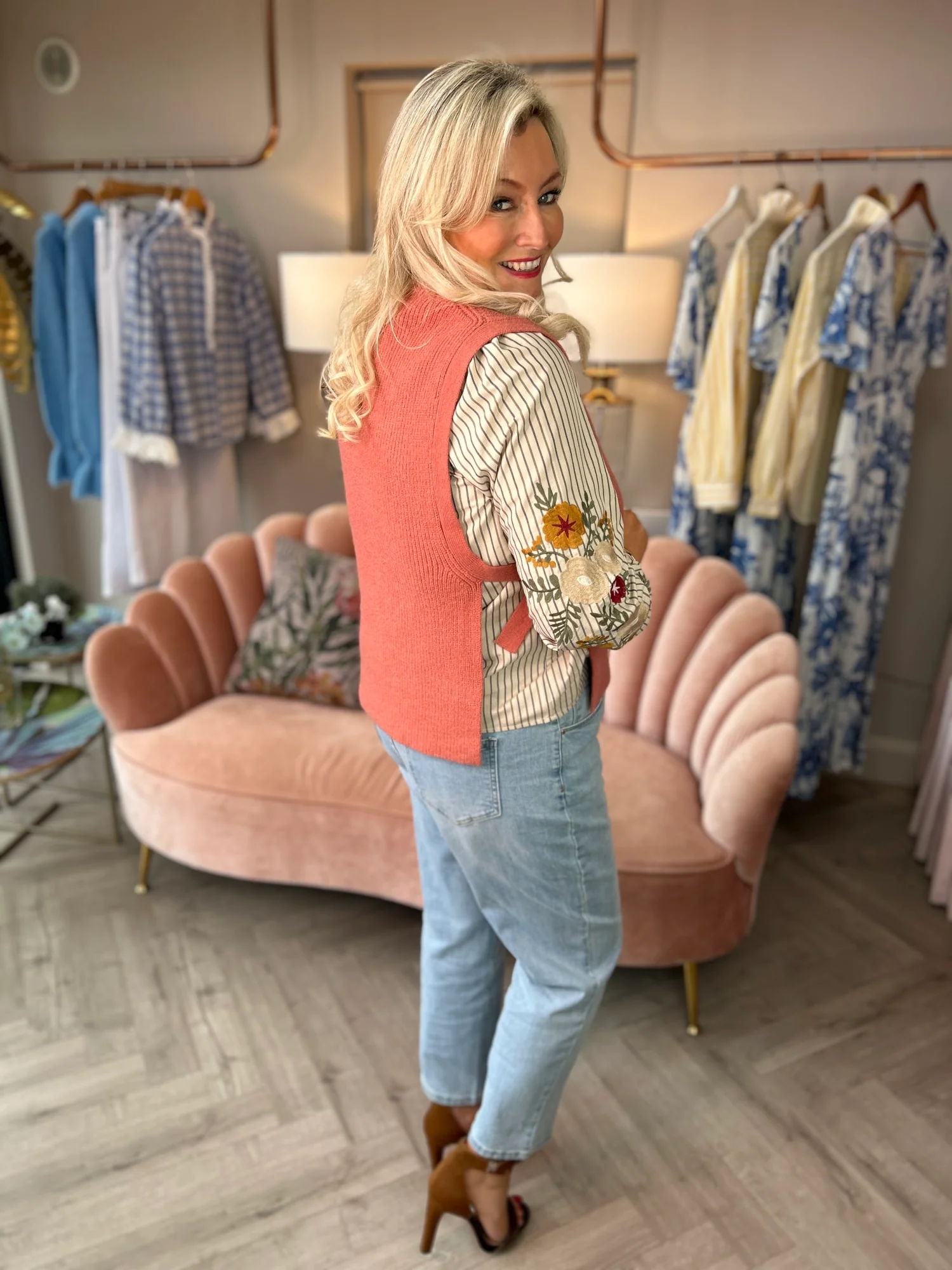 Cassidy Mom Jeans - Image 8