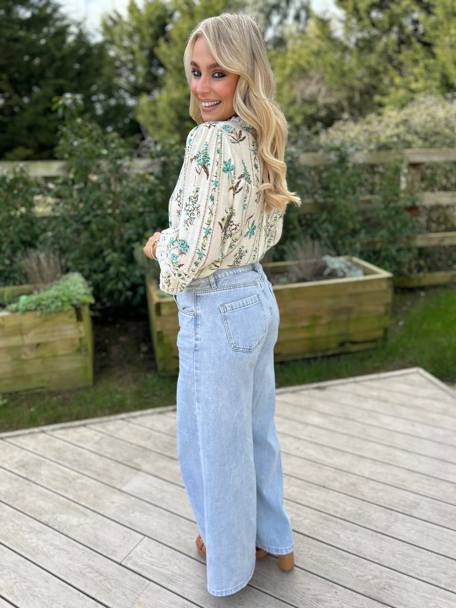 Effie Floral Blouse Green - Image 7