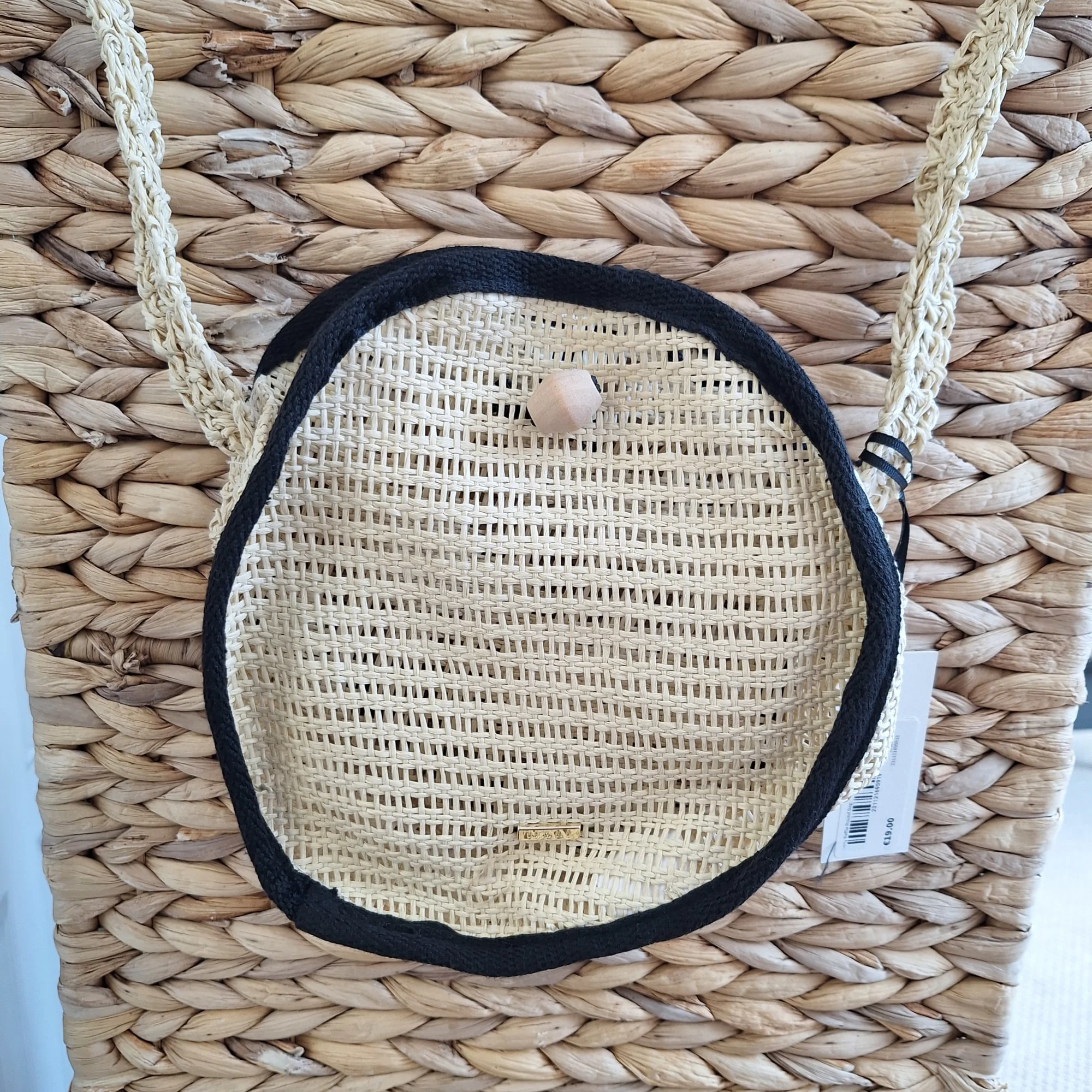 Ivory Raffia Round Bag - Image 5