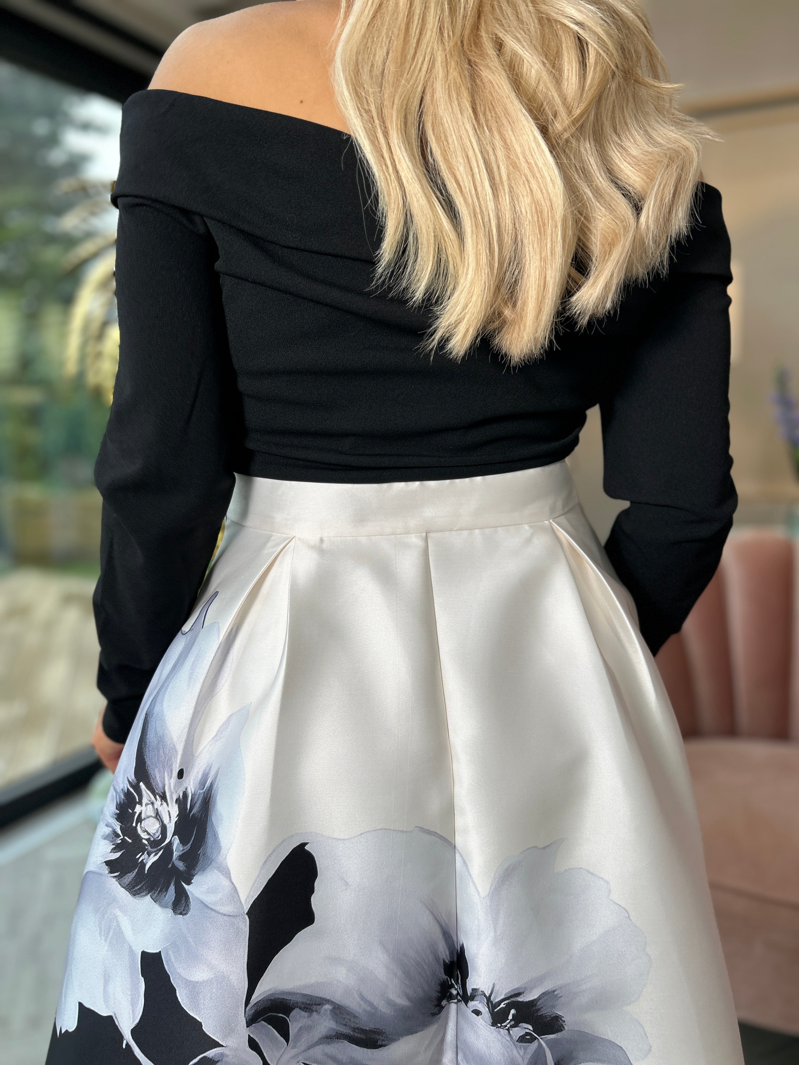 Kathy Bardot Dress - Image 7