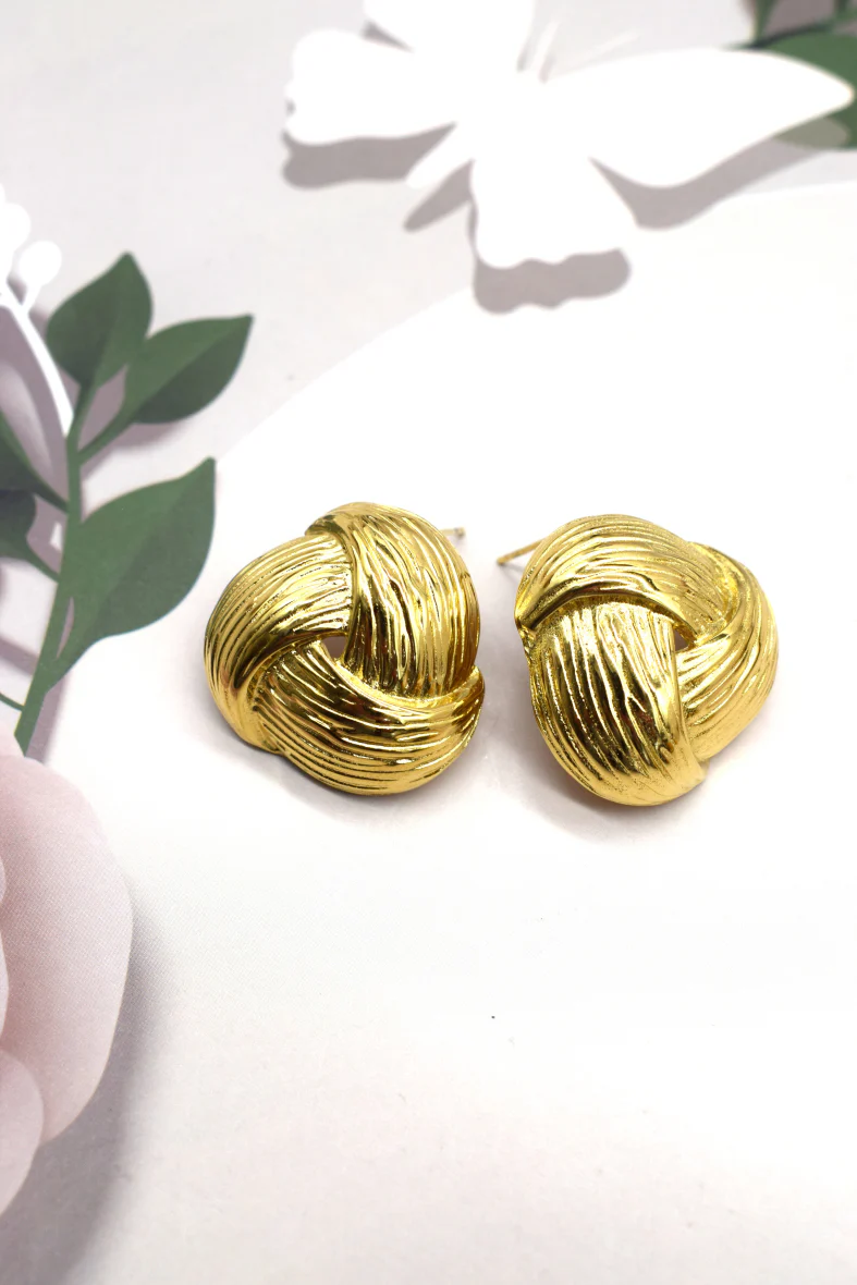 Love Knot Earrings - Image 3