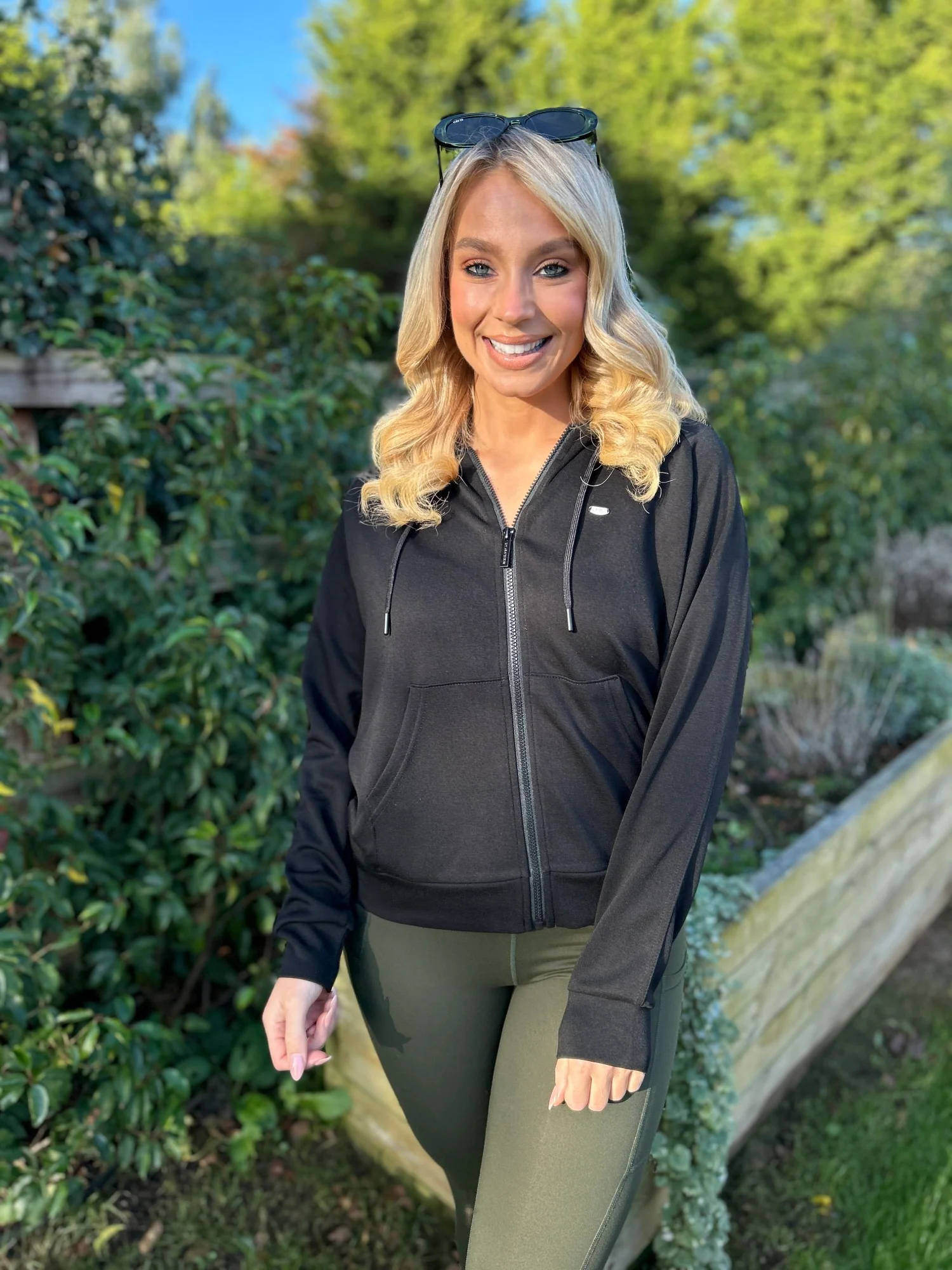 Madison Hoodie Black - Image 4