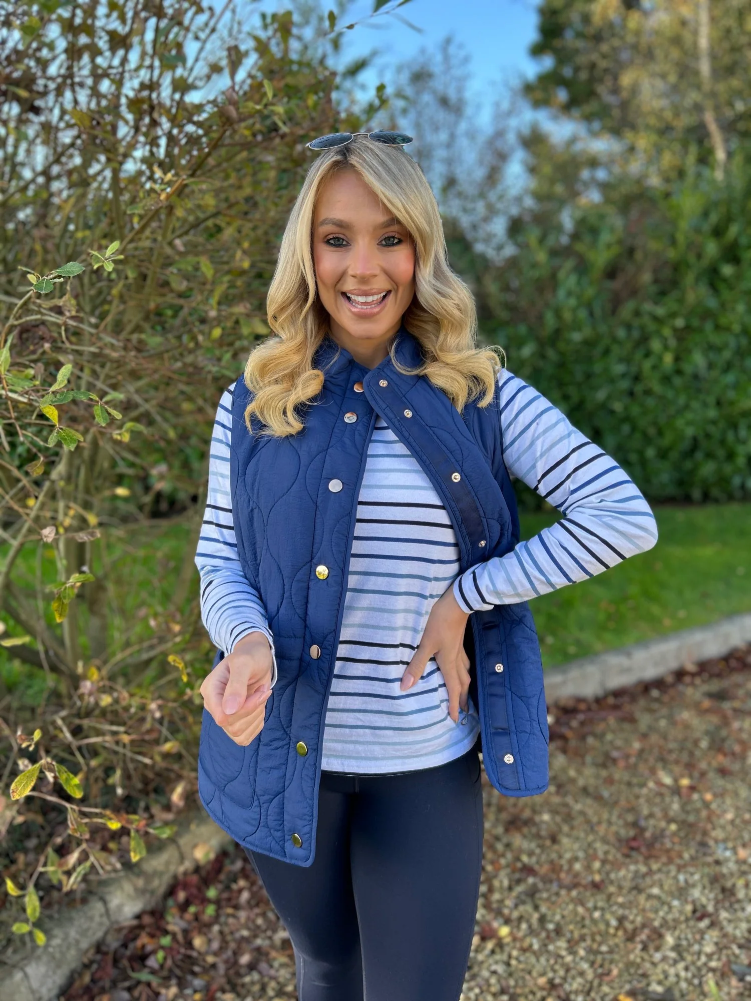 Mandy Gilet Blue - Image 3