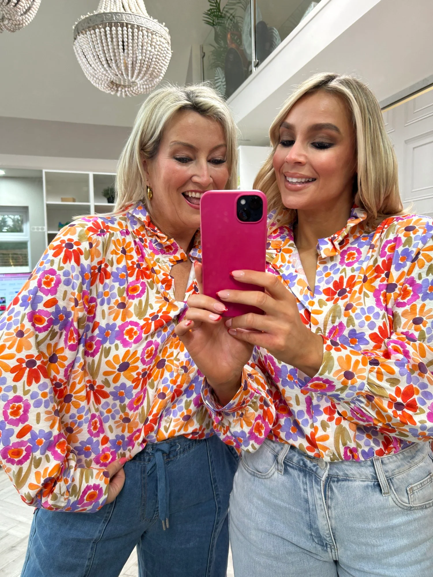 Meg Bright Floral Shirt - Image 12